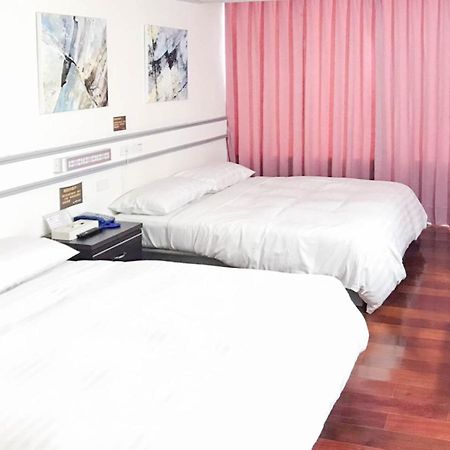 Fudi Hotel Taichung Buitenkant foto