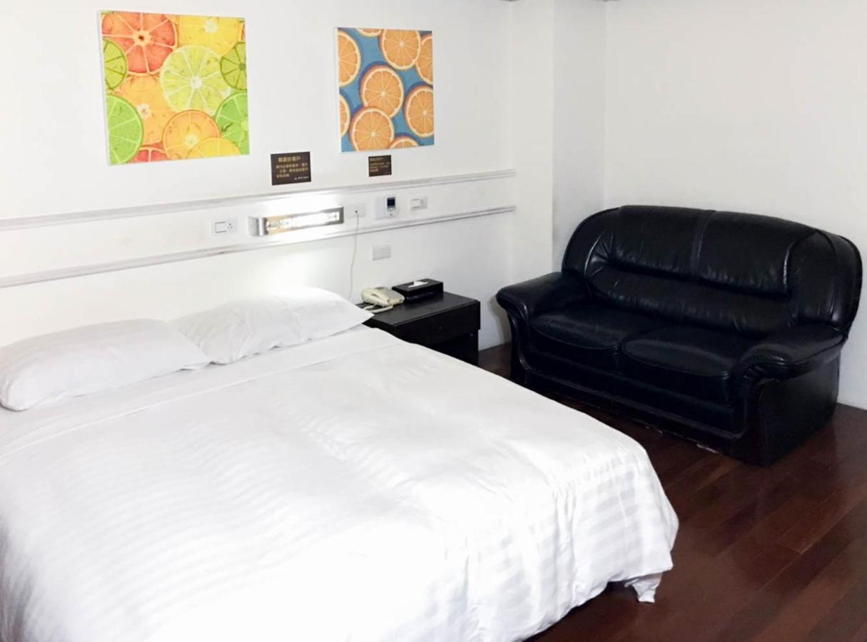 Fudi Hotel Taichung Buitenkant foto