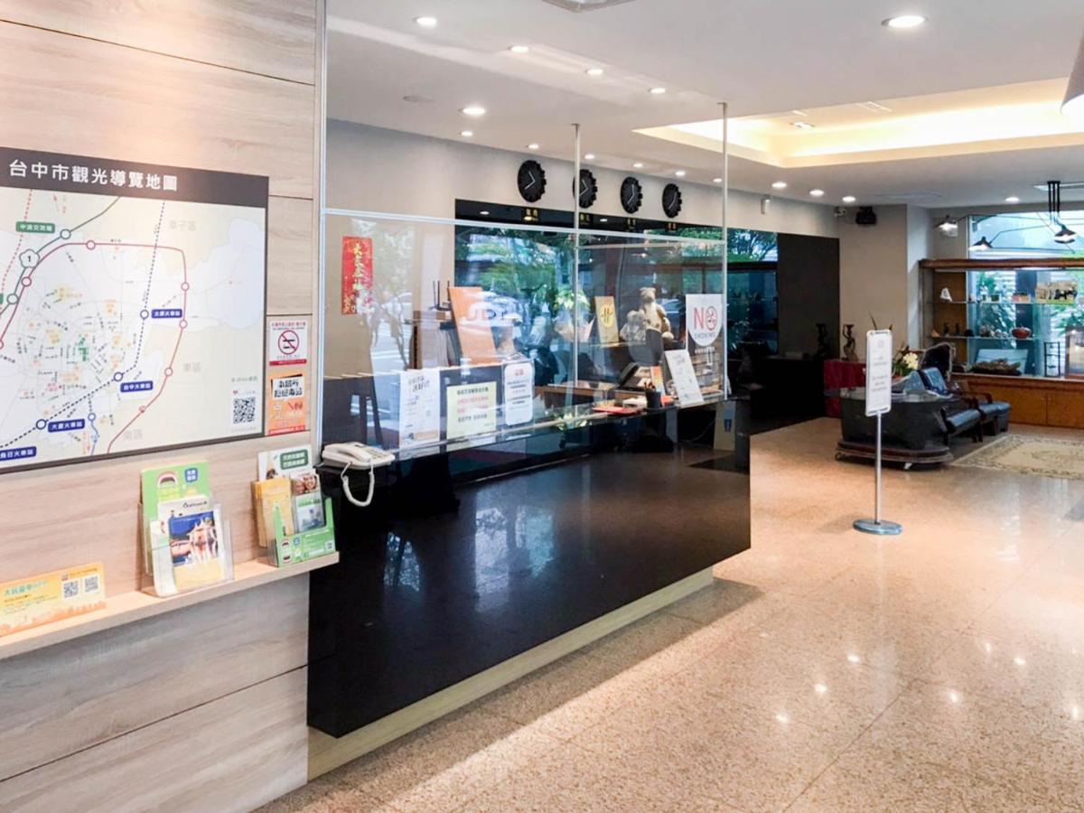 Fudi Hotel Taichung Buitenkant foto