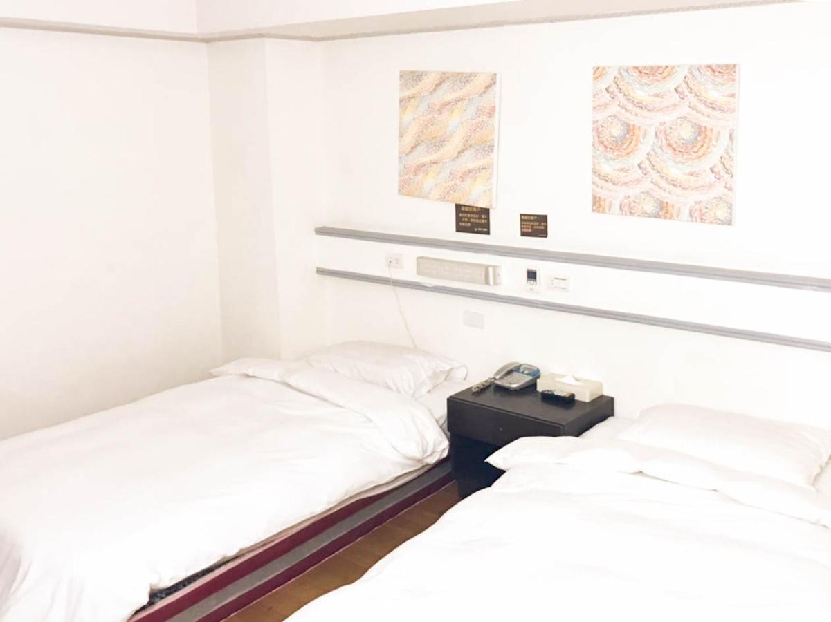 Fudi Hotel Taichung Buitenkant foto