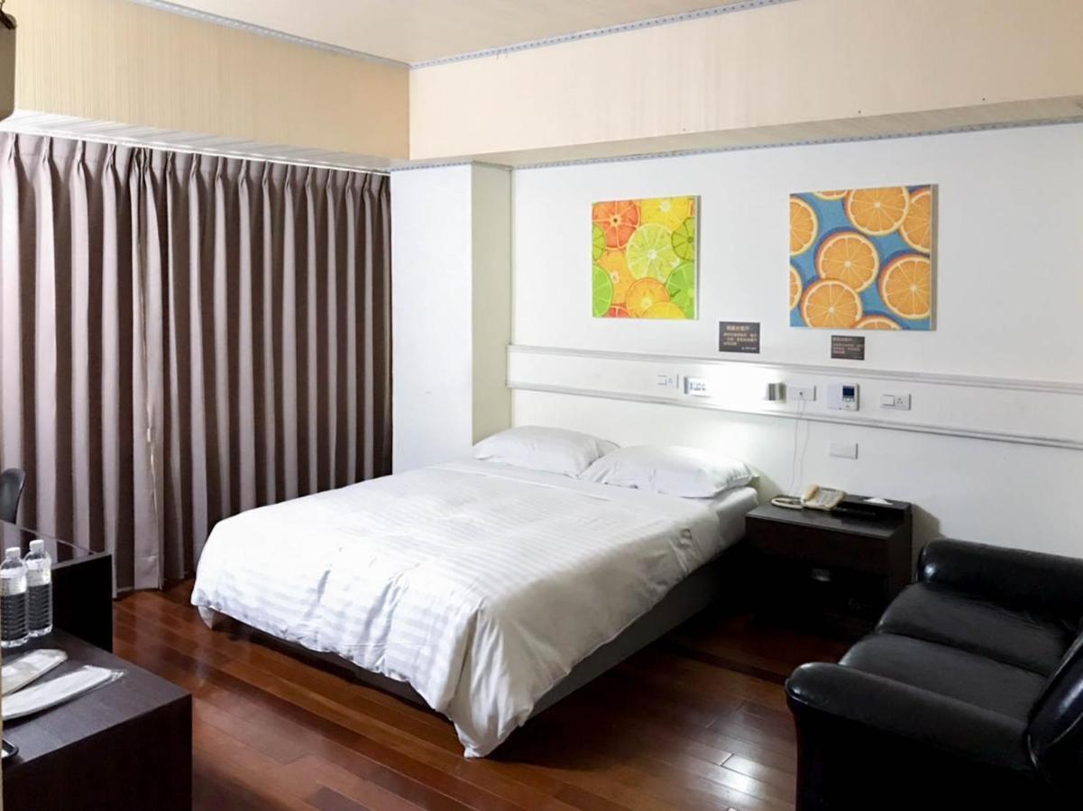 Fudi Hotel Taichung Buitenkant foto