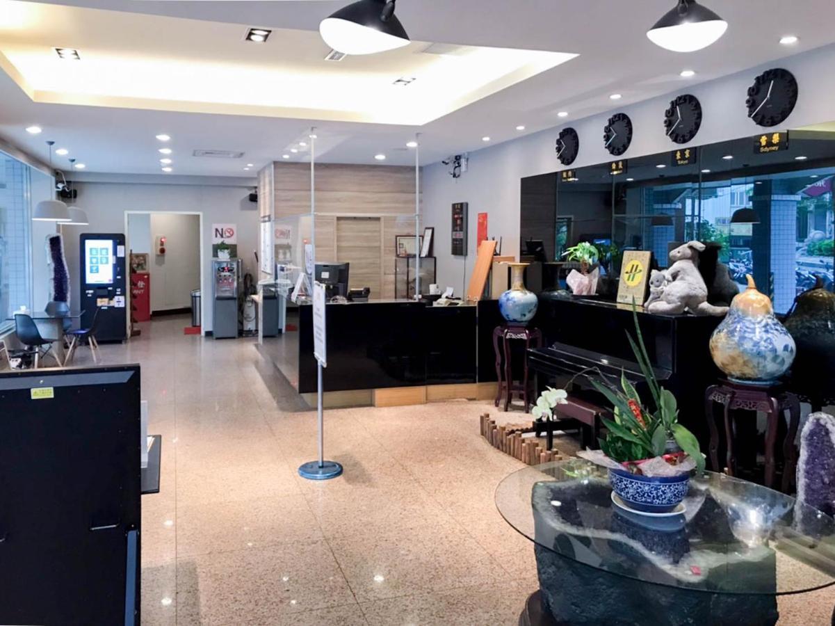 Fudi Hotel Taichung Buitenkant foto
